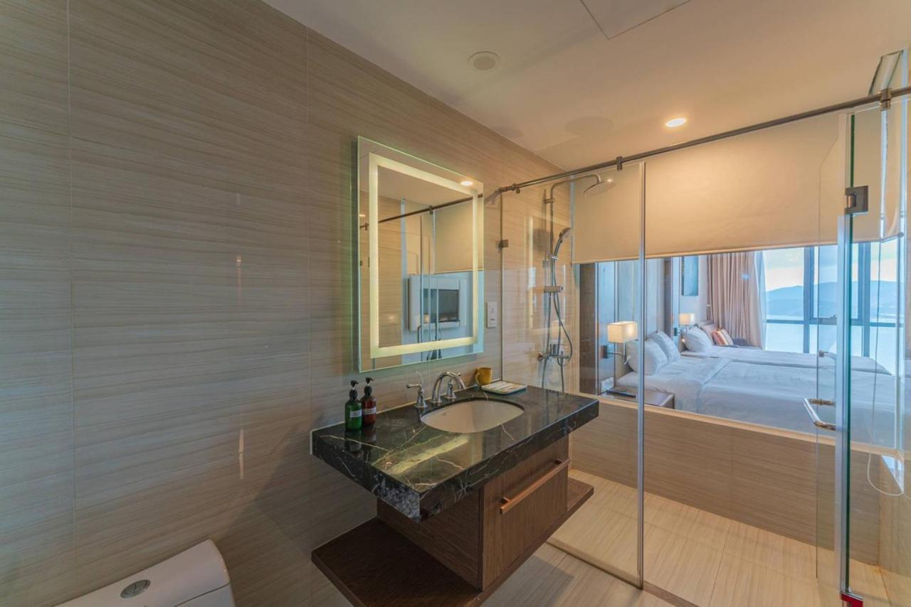 Kn Panorama Beachfront Condotel На Транг Екстериор снимка