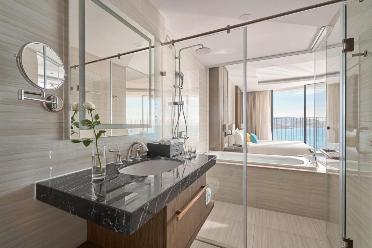 Kn Panorama Beachfront Condotel На Транг Екстериор снимка