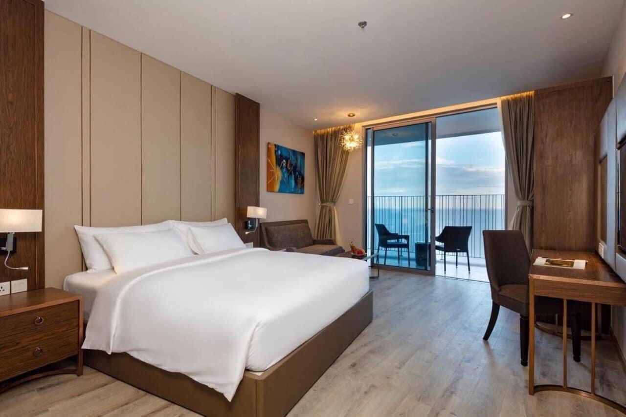 Kn Panorama Beachfront Condotel На Транг Екстериор снимка