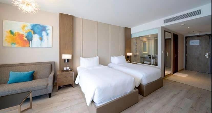 Kn Panorama Beachfront Condotel На Транг Екстериор снимка